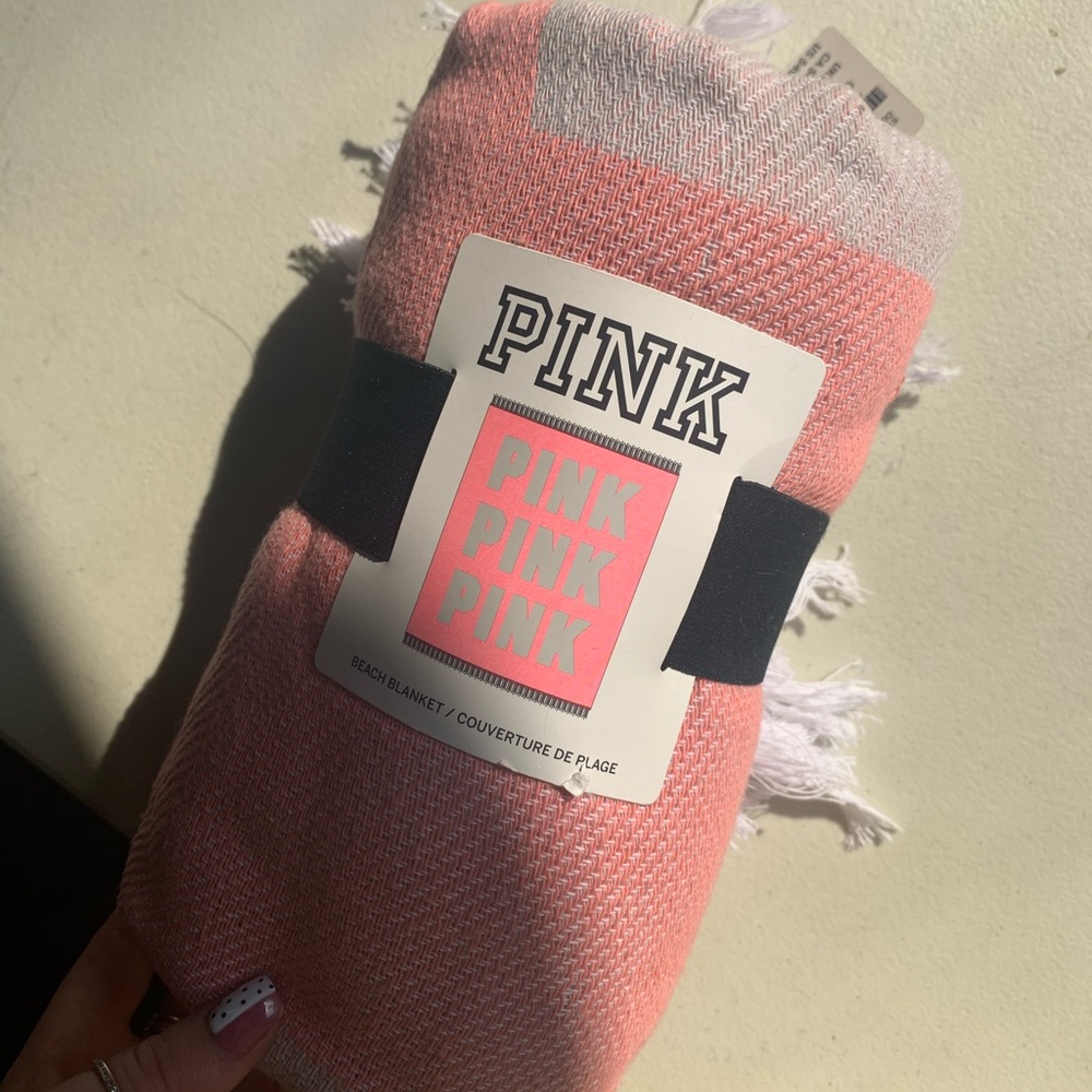VS Beach blanket